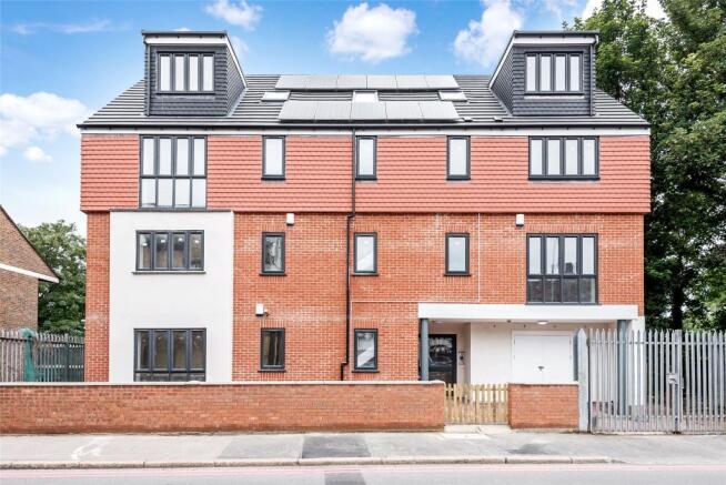 1 bedroom flat for rent in Croydon