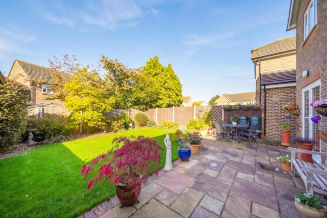 Darby Close, Caterham, CR3 photo 4
