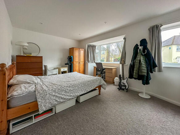 Bedroom 1 (2)