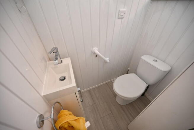 3 bed Semi-Detached for sale Image 7