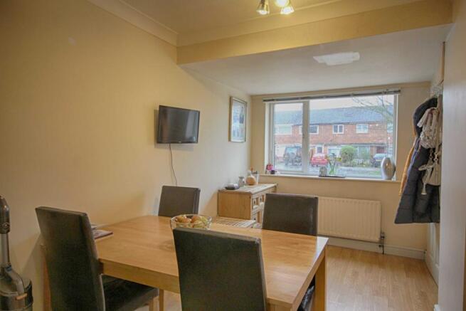 FAMILY KITCHEN/DINER