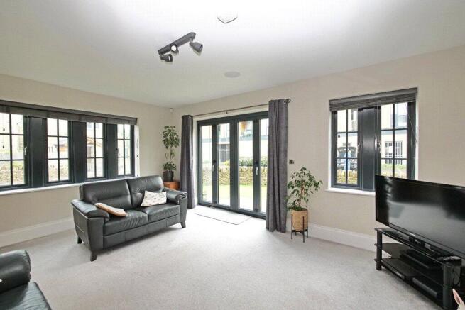 3 bed End of Terrace for sale Image 8