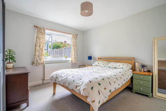 2 bed Semi-Detached Bungalow for sale Image 6