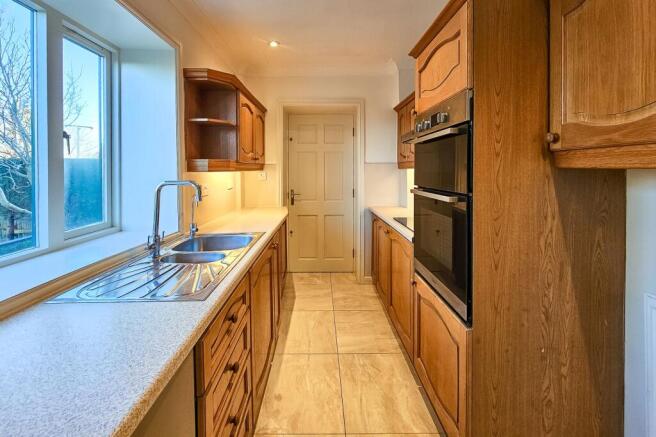 3 bed Cottage for sale Image 5