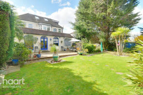 10, South Lodge Drive, London N14 4XP