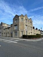 2e, Emlyn Square, Railway Village, Swindon SN1 5BP