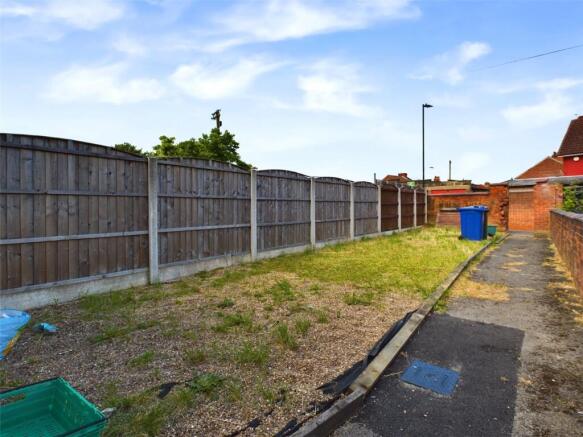 1 bed House Share to rent Image 6