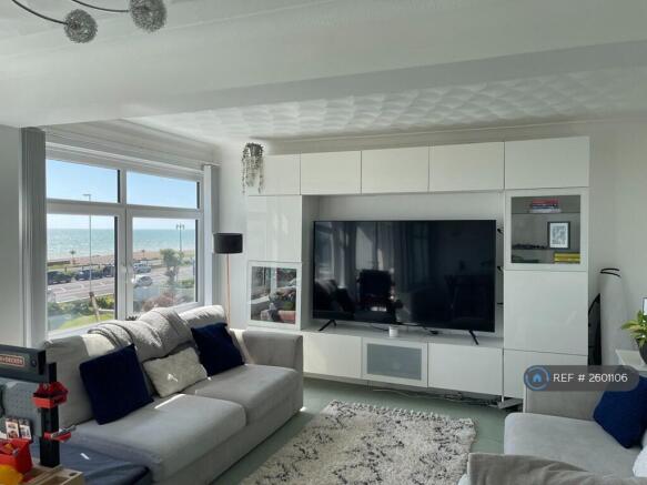Living Area (7.7m x 4.2m) With Built In Media Unit