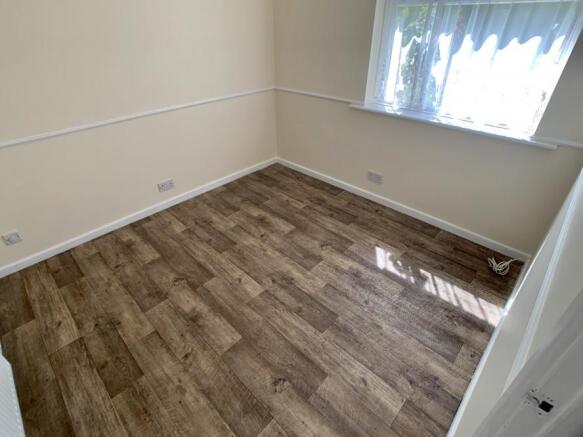 Bedroom/dining room