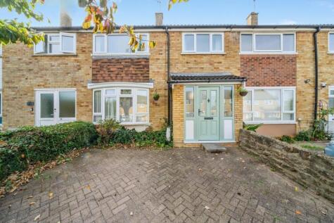 Essex Close, Bletchley, Milton Keynes, Buckinghamshire, MK3