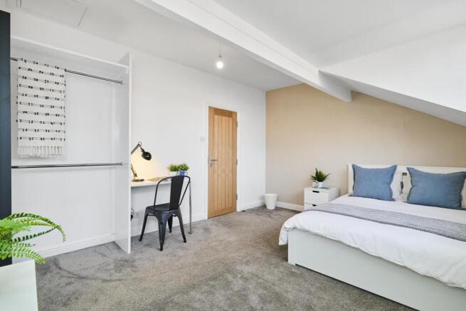 1 bed House Share to rent Image 12