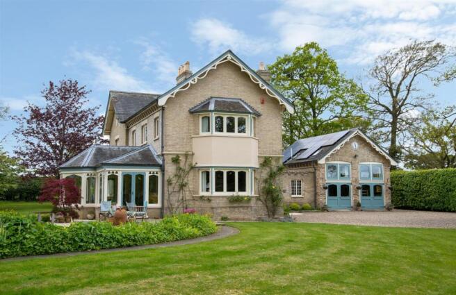 10-Sheridans-Property.jpg