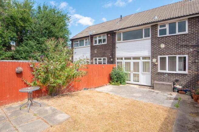 3 bed Terraced for sale Image 5