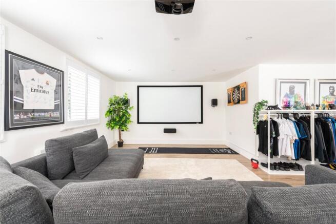 Cinema/Bedroom Six