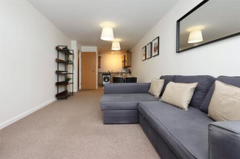 Cathedral Walk, Bristol, BS1