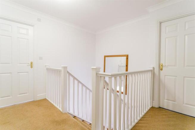 8309336-interior15.jpg