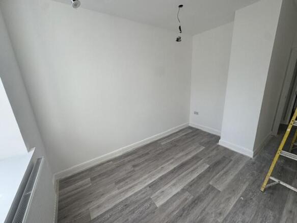 1 bed Flat to rent Image 9