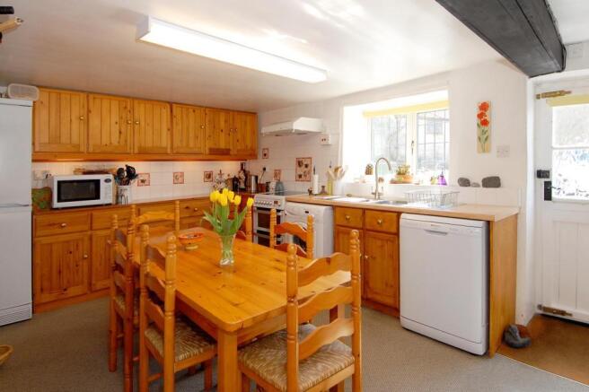 Kitchen with space for a table