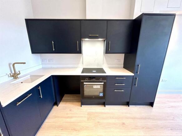 kitchen 2.jpg
