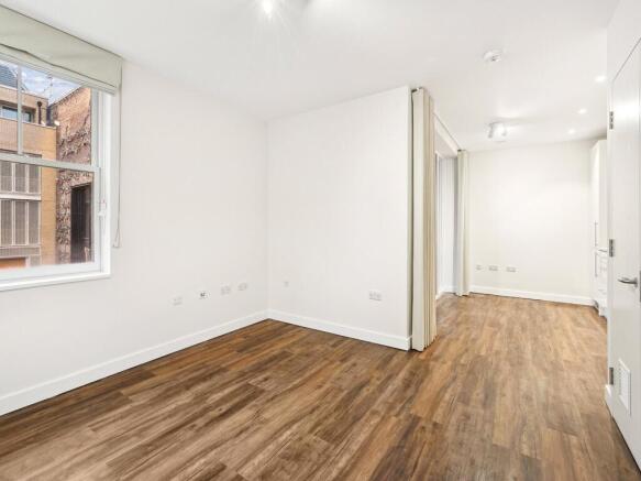 203 Mercers Walk