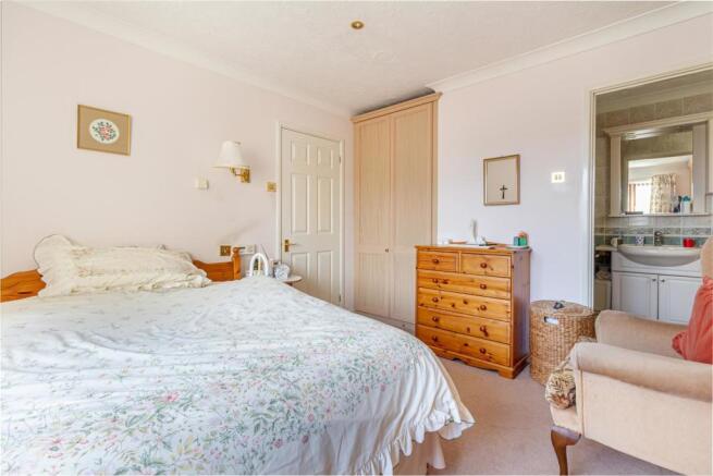 Bedroom-1-3.jpg