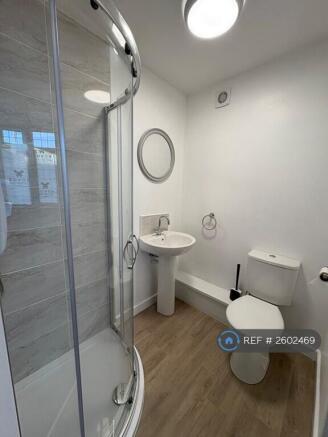 Ensuite To Upstairs Bedroom