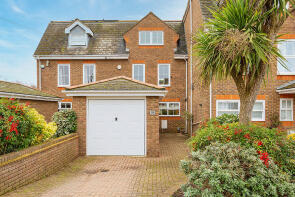 30b, Kings Drive, Thames Ditton KT7 0TH