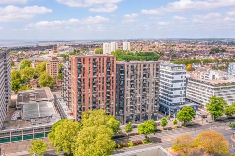 Victoria Avenue, Southend