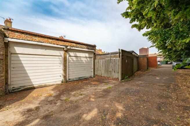 13 Deans garage.jpg