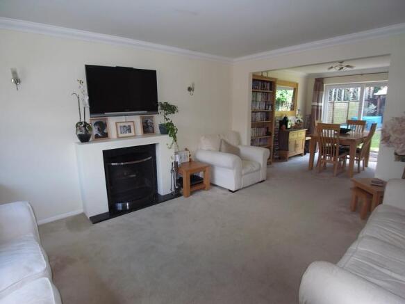 living/dining room