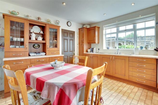 Breakfasting Kitchen
