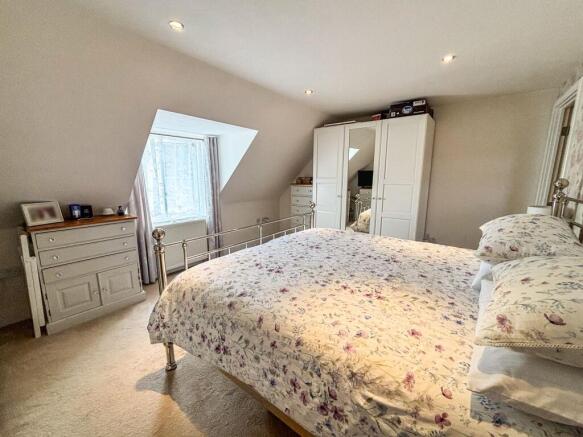 Halfmoon Court, Buckfastleigh photo 4