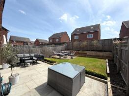 26, Epsom Close, Castleford WF10 5XS