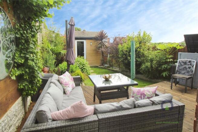 3 bed Semi-Detached for sale Image 6