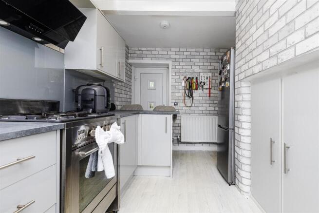 2 bed End of Terrace for sale Image 8