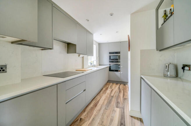 Crockford Place, Binfield, Bracknell photo 2
