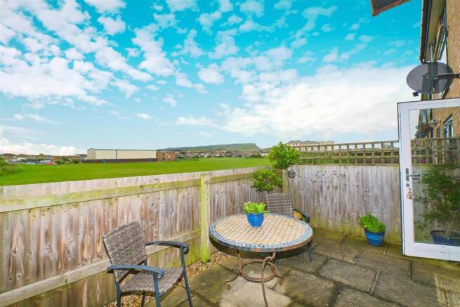 Courtyard Garden & View