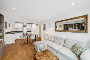 Flat 12, 136, Garratt Lane, London SW18 4EE