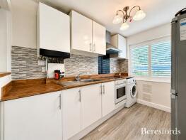 2, Chulmleigh Court, Gordon Road, Brentwood CM15 8LS