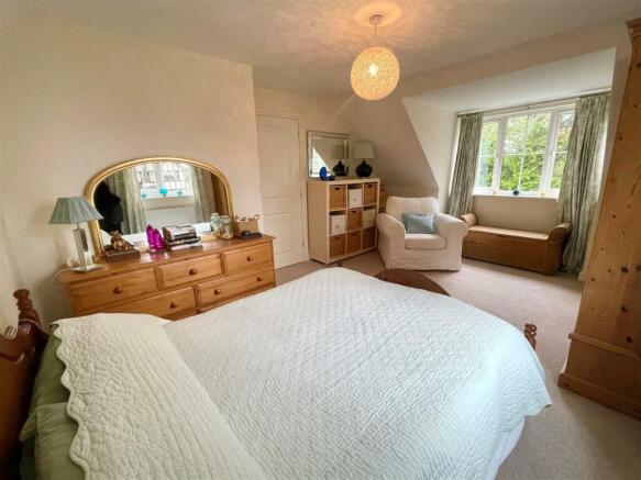 BEDROOM 2.jpg