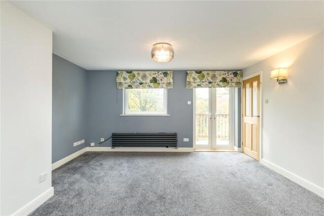 4 bed Detached for sale Image 7