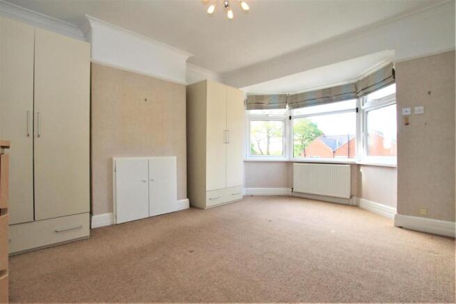 19 Rydal Road bed 1a.JPG