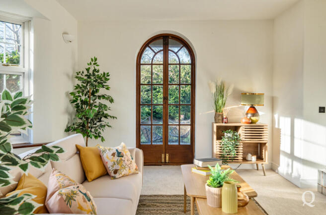 d8272288-4a6c-45c...