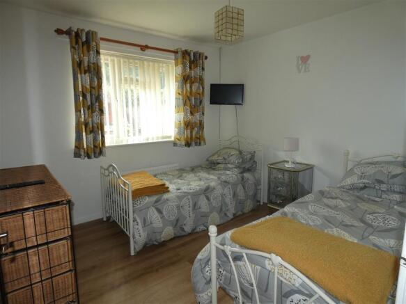 bed 3