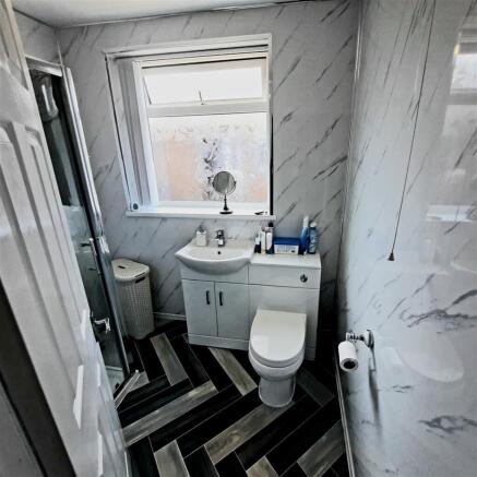 2 bed Bungalow for sale Image 10