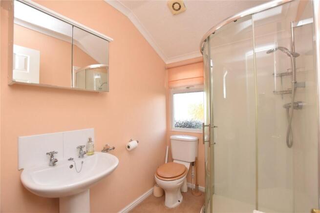 3 bed Bungalow for sale Image 11