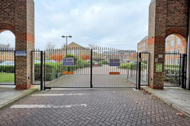 SECURITY ENTRANCE GATES