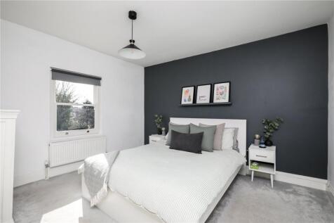 Mill Hill Road, London, W3