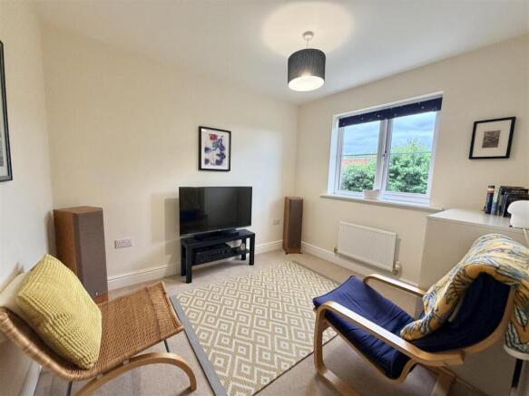 4 bed Detached for sale Image 10