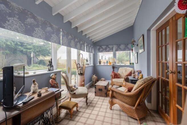 4 bed Detached for sale Image 12